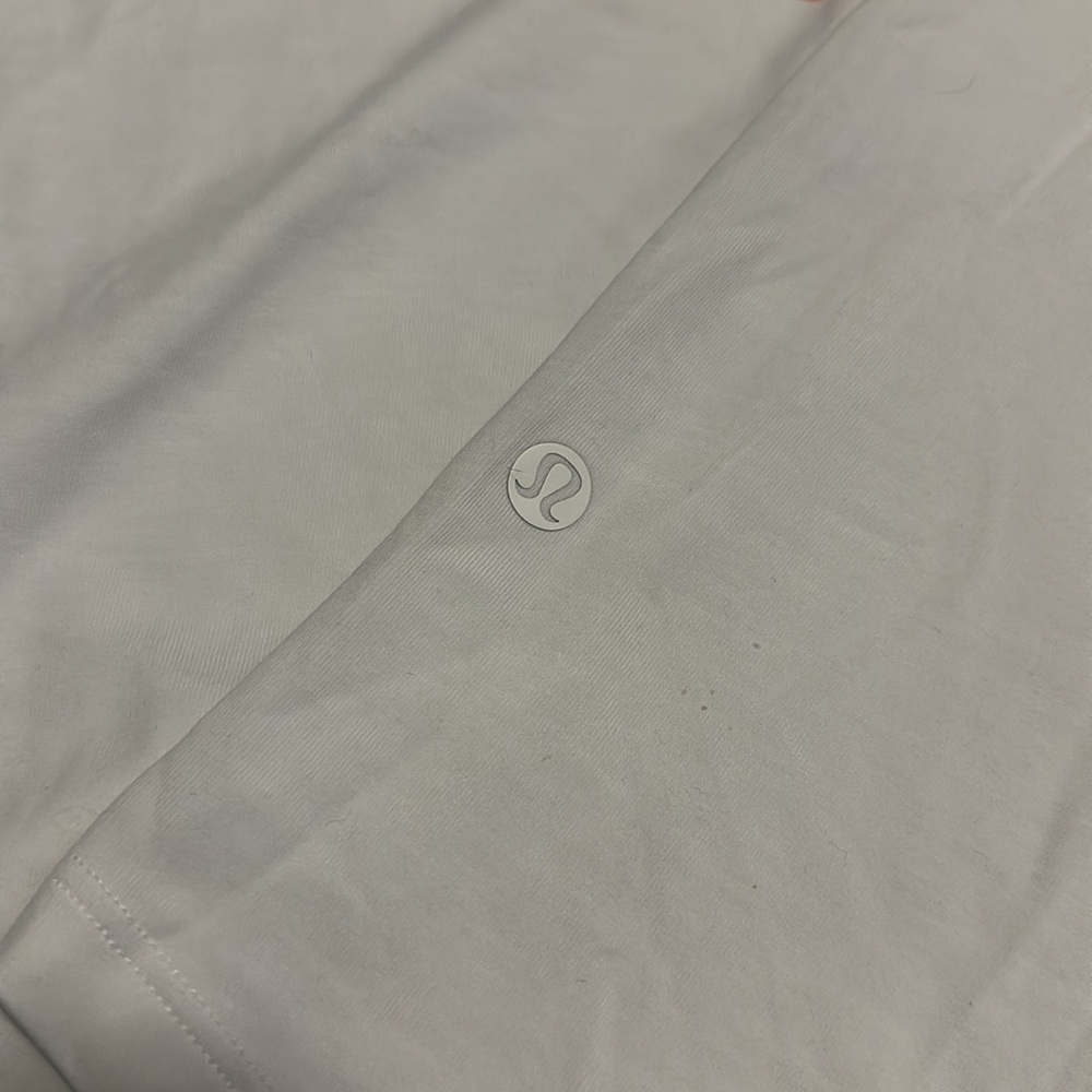 Lululmeon White Pride 5k T-Shirt size medium - Picture 3 of 6